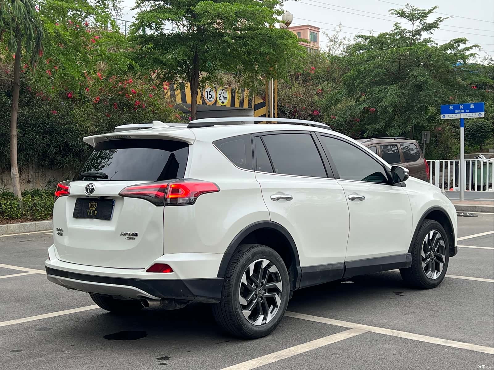 Toyota RAV4, 2017 11