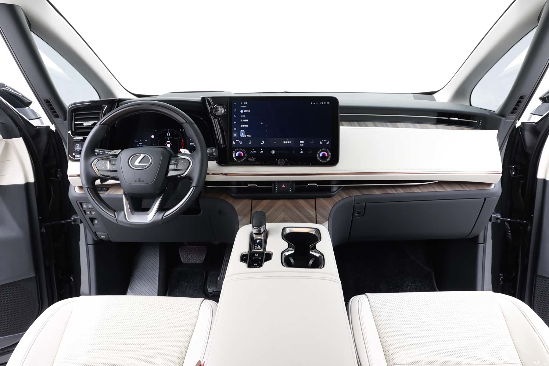 Lexus LM, 2025 6