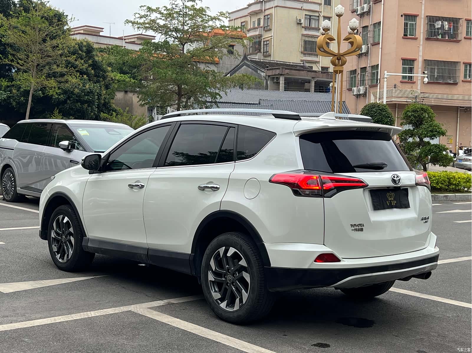 Toyota RAV4, 2017 9