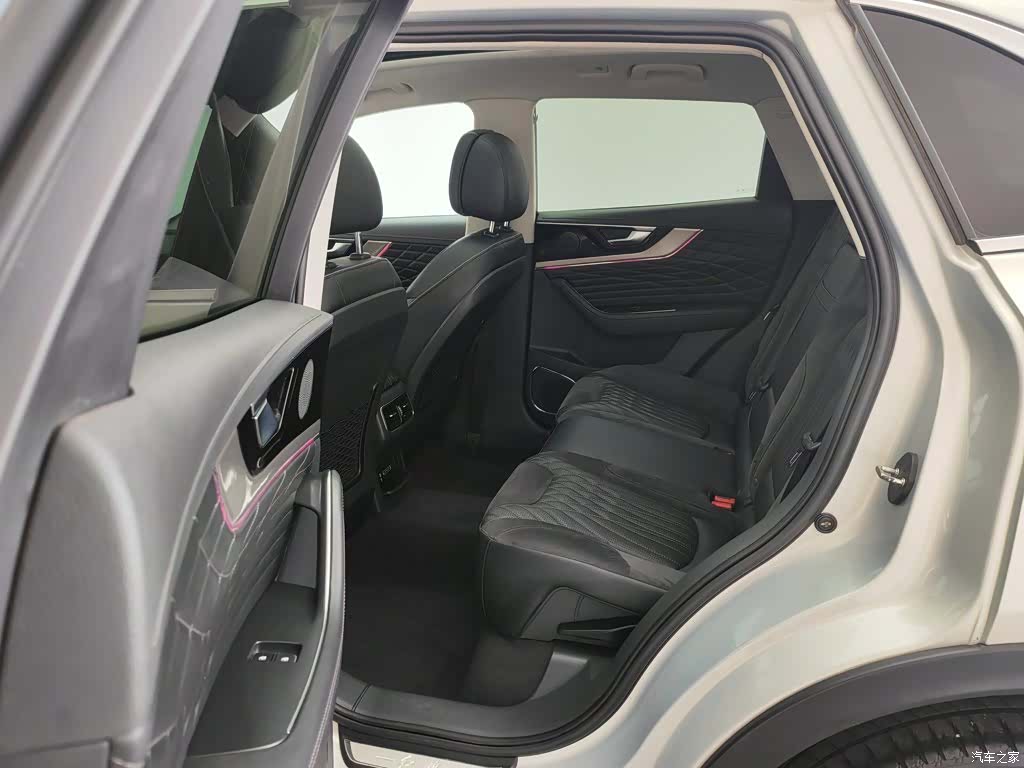 Hongqi HS5, 2022 15