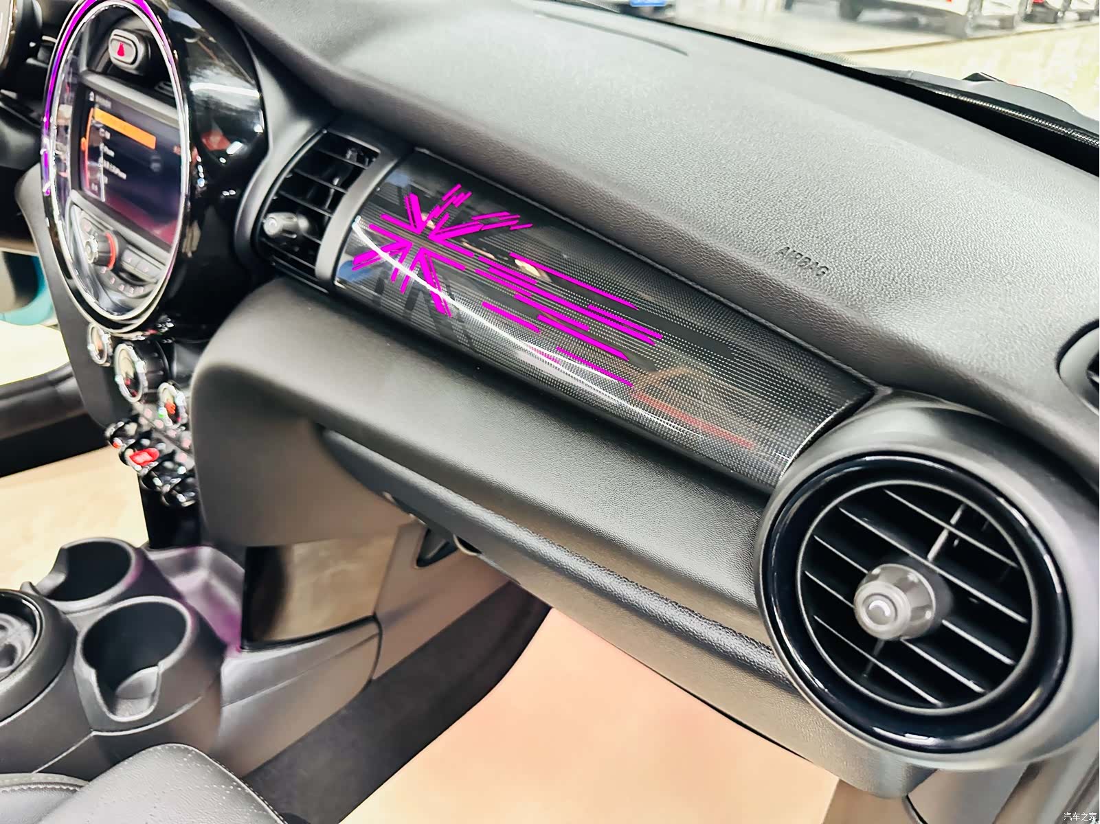 Mini Cooper, 2020 36
