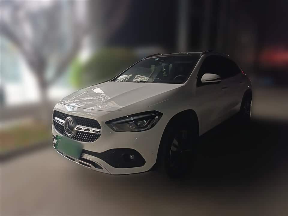 Mercedes-Benz GLA
