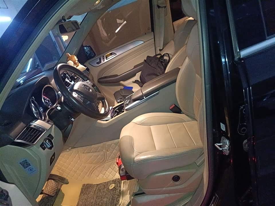 Mercedes-Benz M class