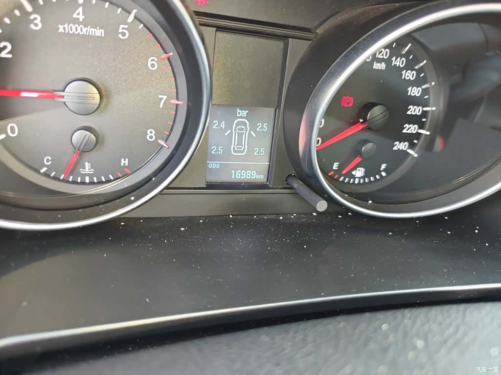 Haval M6, 2022 все фото