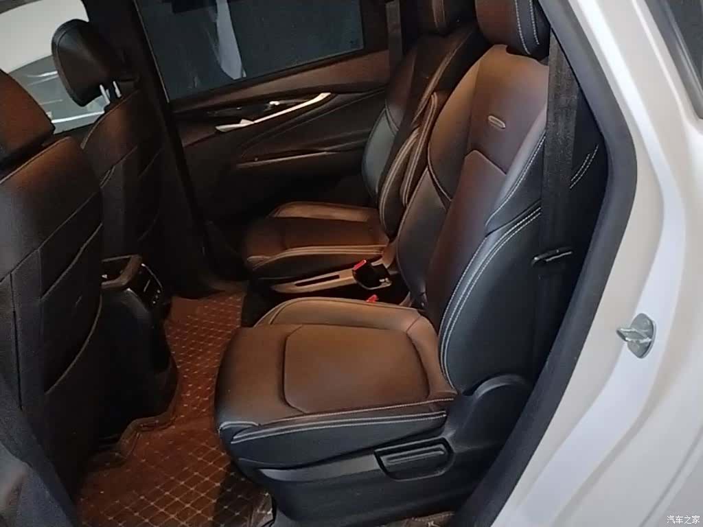 Maxus G50, 2023 17