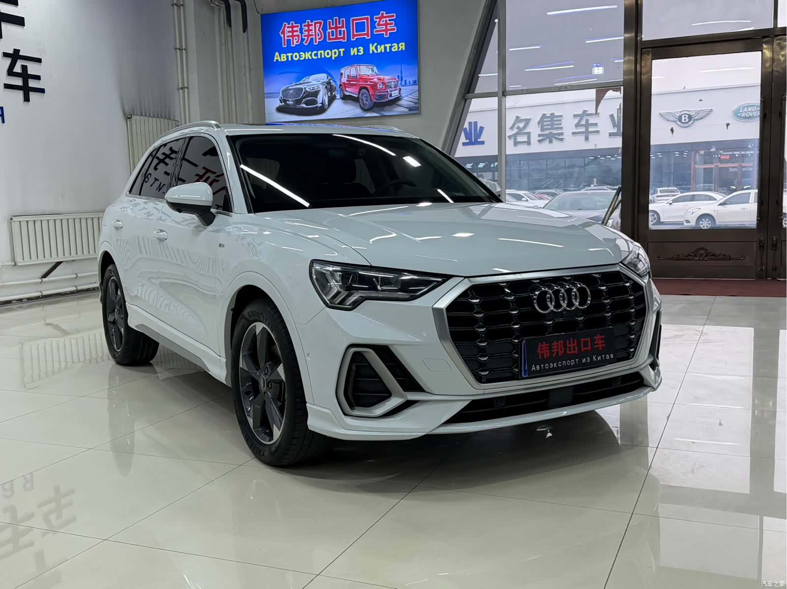 Audi Q3, 2022 3
