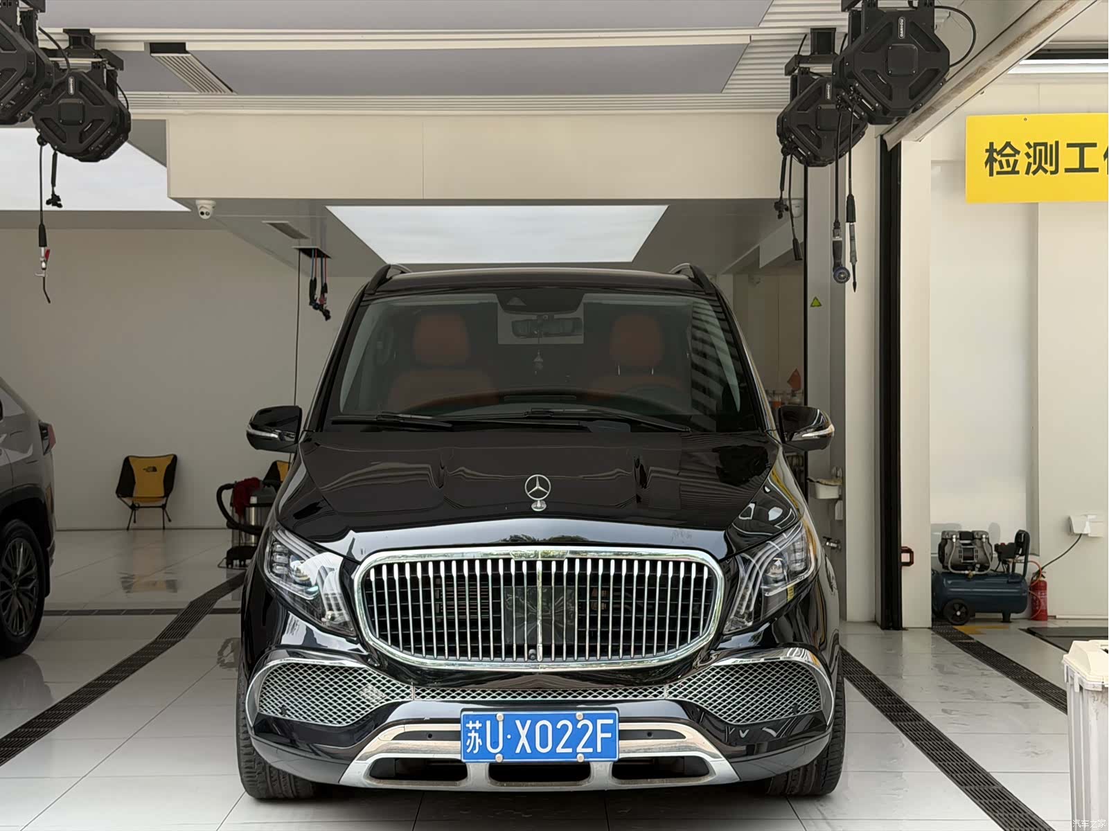 Mercedes-Benz V-Class