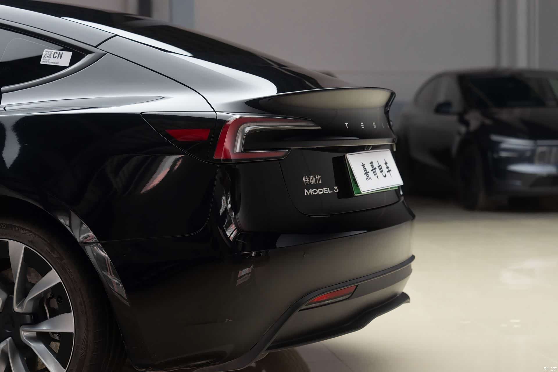 Tesla Model 3, 2023 все фото