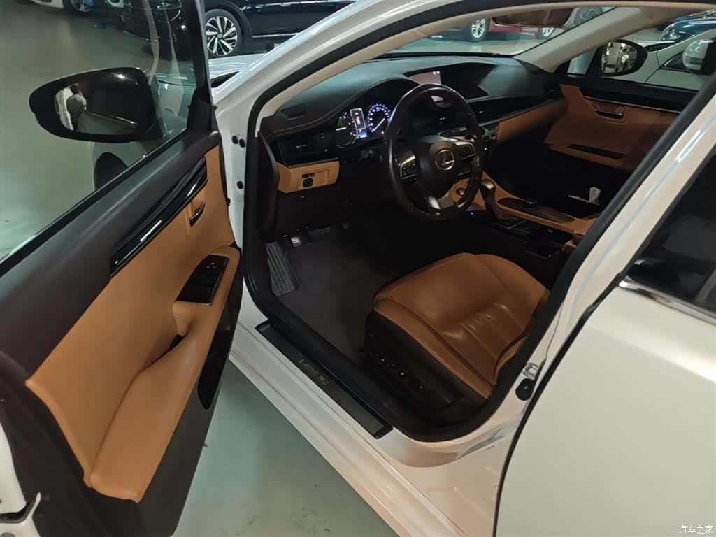 Lexus ES, 2016 14