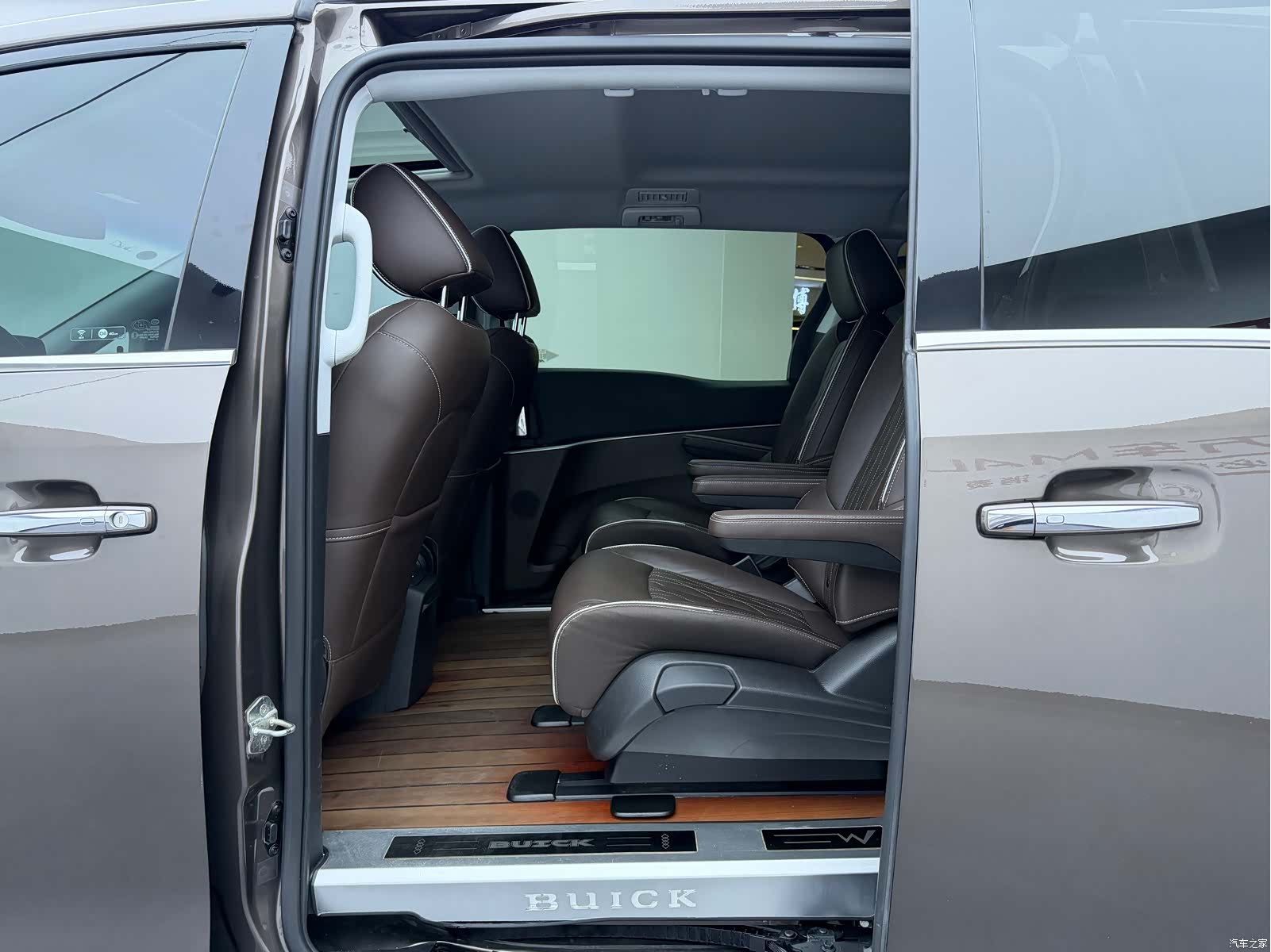 Buick GL8, 2022 6