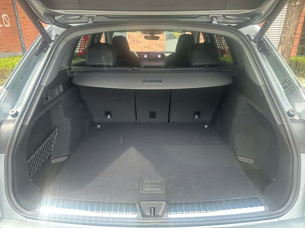 Audi Q5L, 2026 10