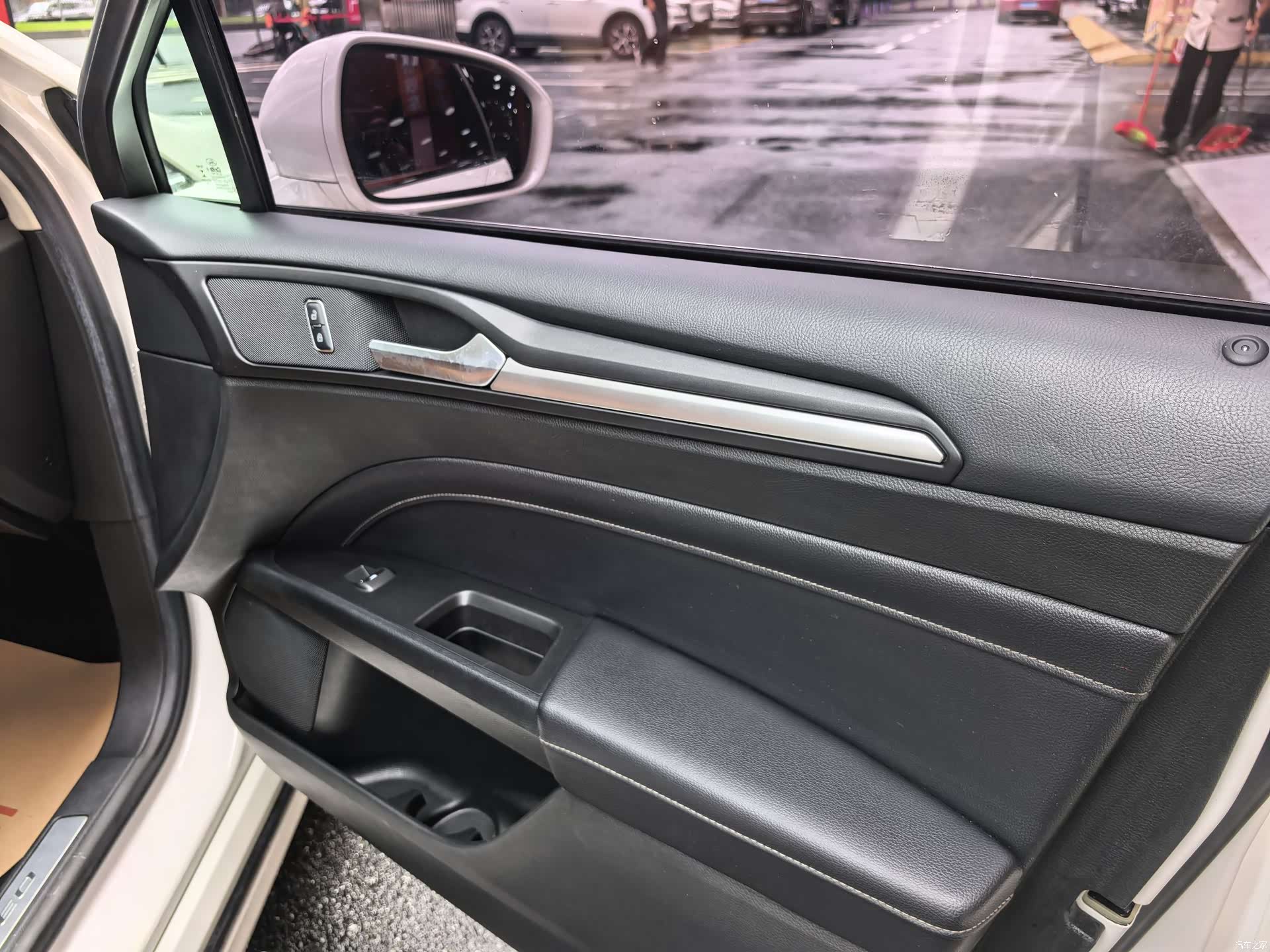 Ford Mondeo, 2017 12