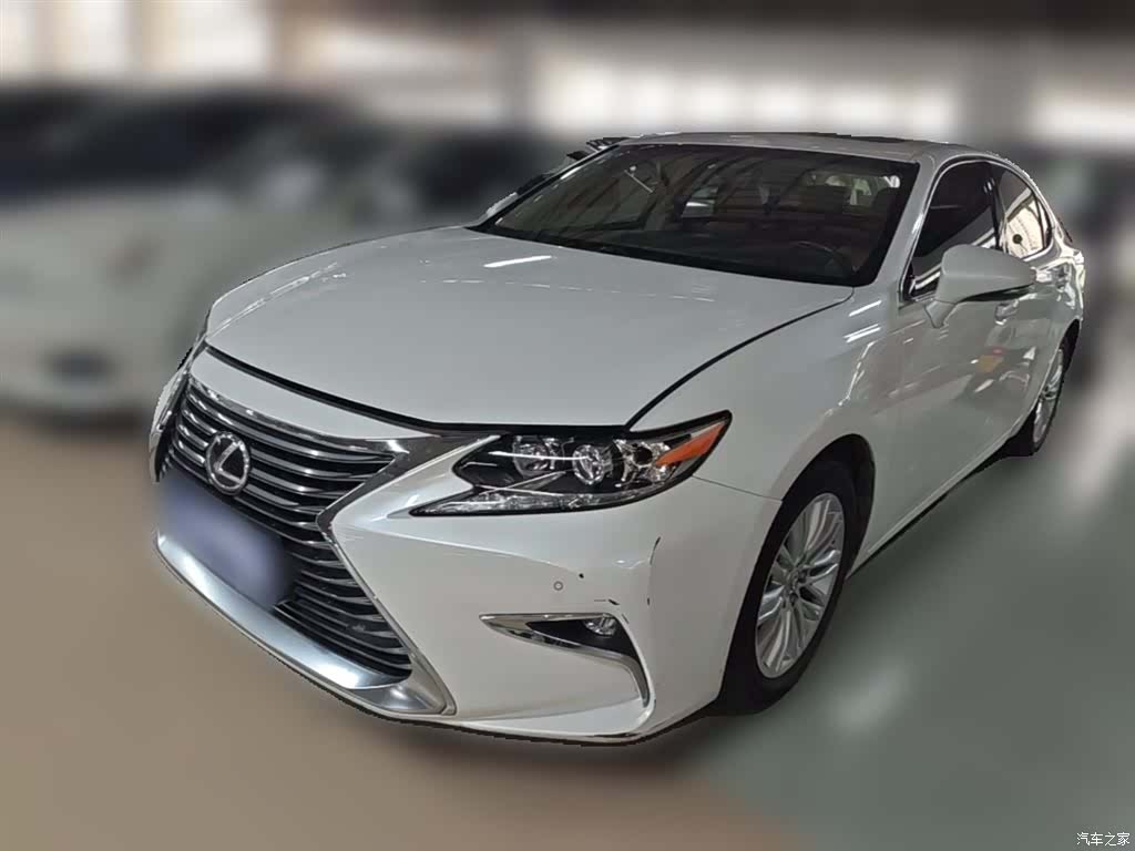 Lexus ES, 2016 1