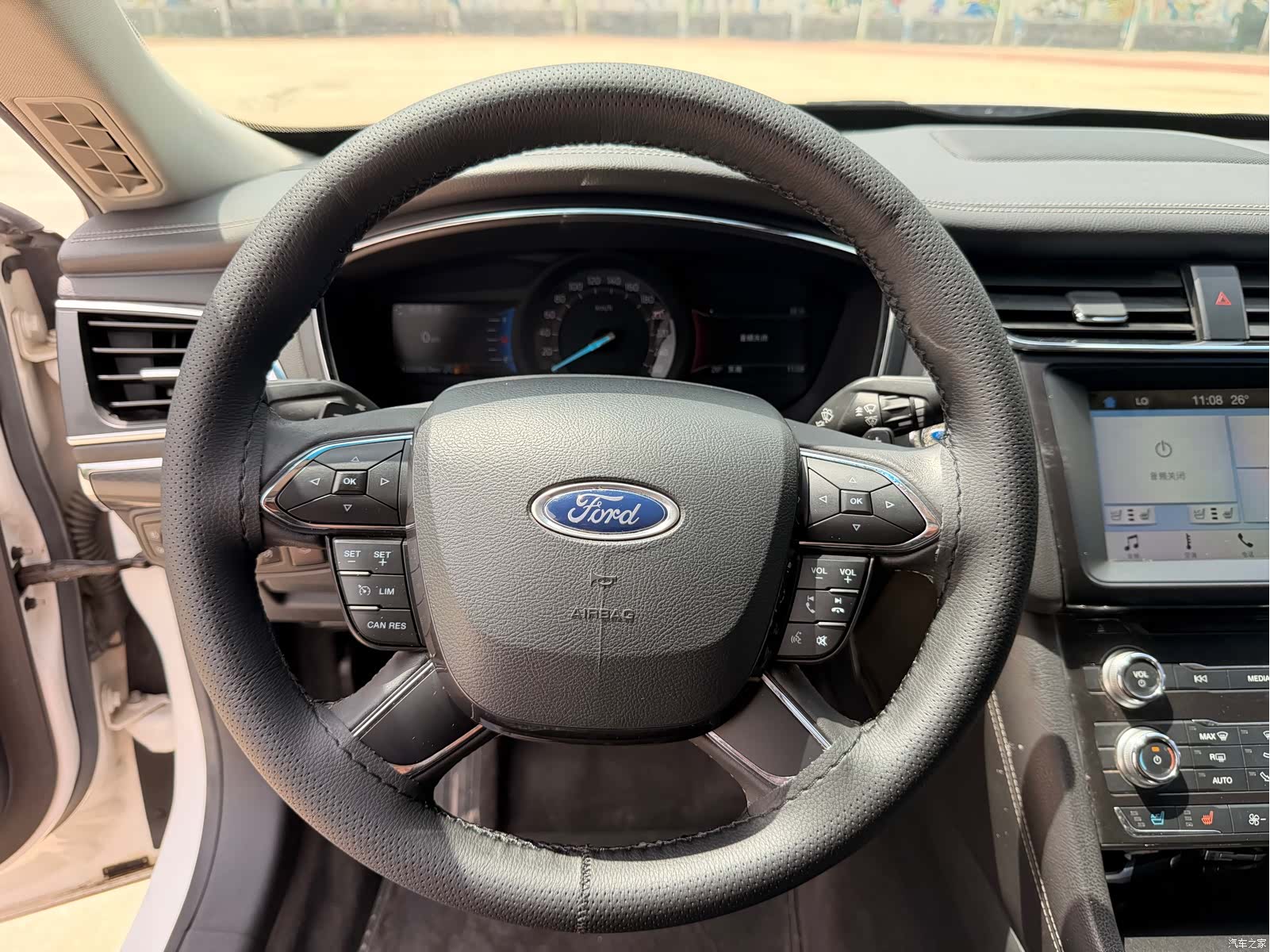 Ford Taurus, 2018 11