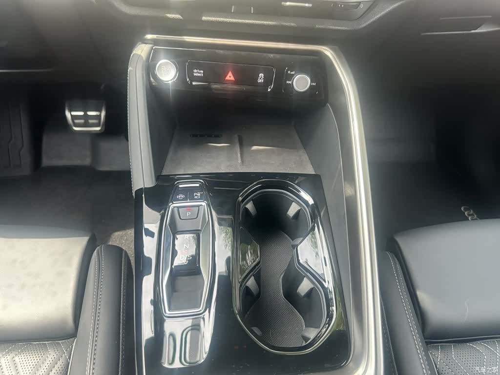 Audi Q5L, 2026 20