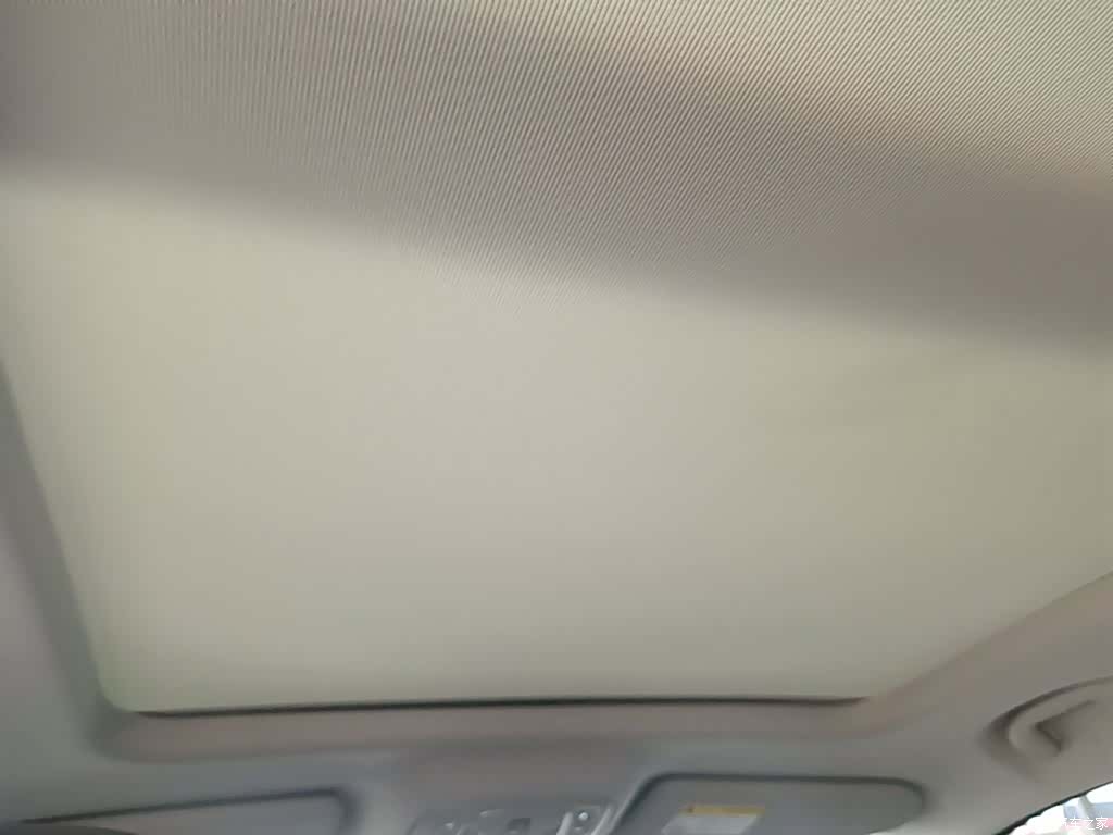Roewe RX5, 2025 18