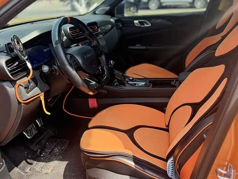 Lynk & Co 02 Hatchback