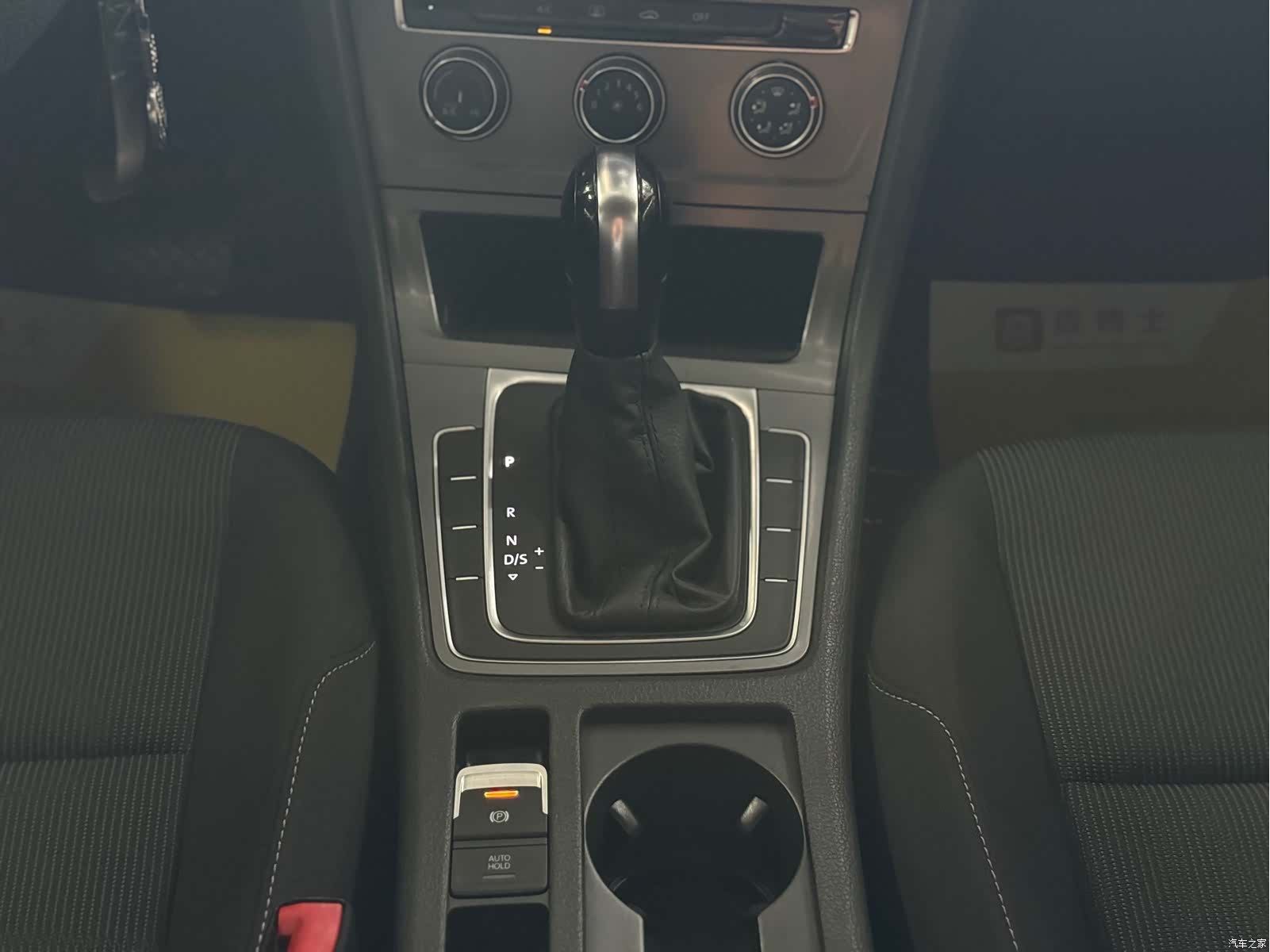 Volkswagen Golf, 2016 23