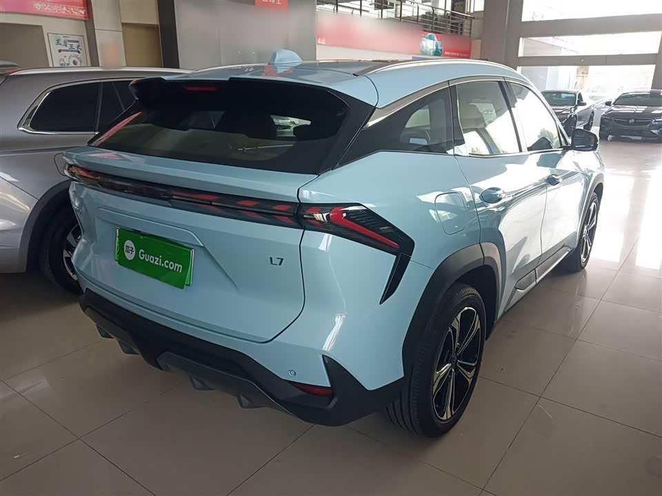 Geely Galaxy Galaxy L7