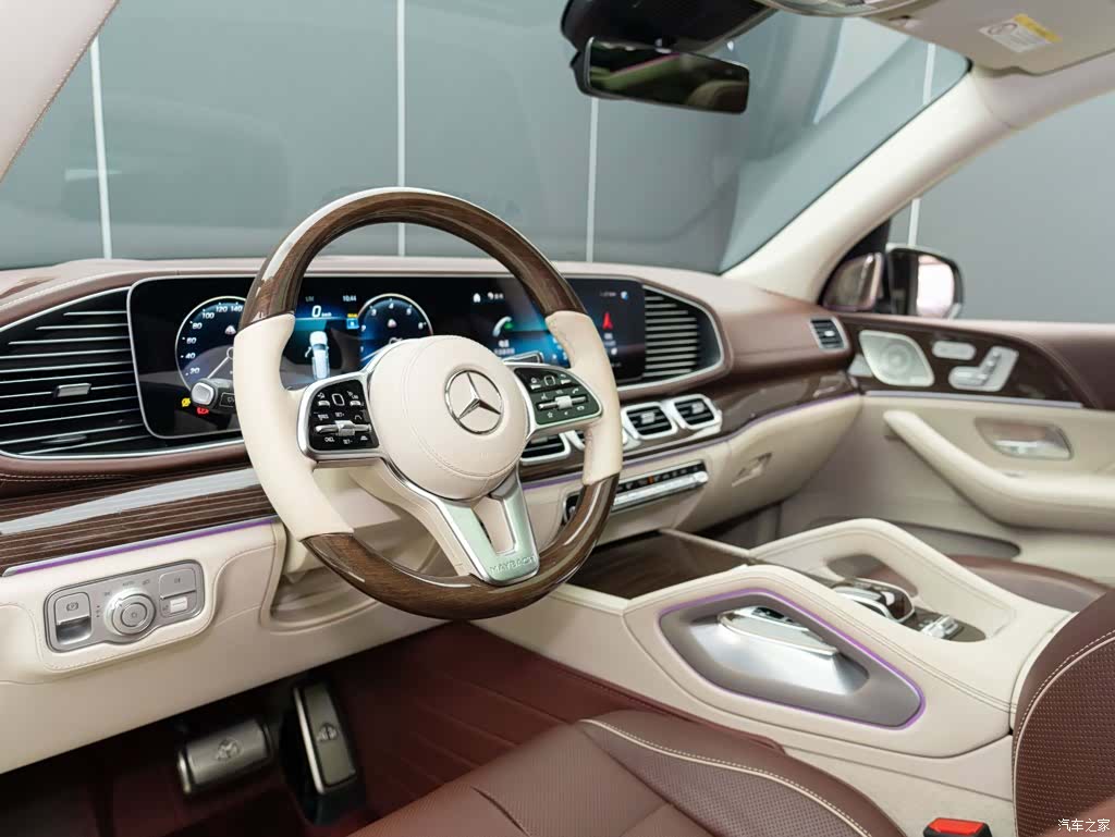 Maybach GLS, 2024 9