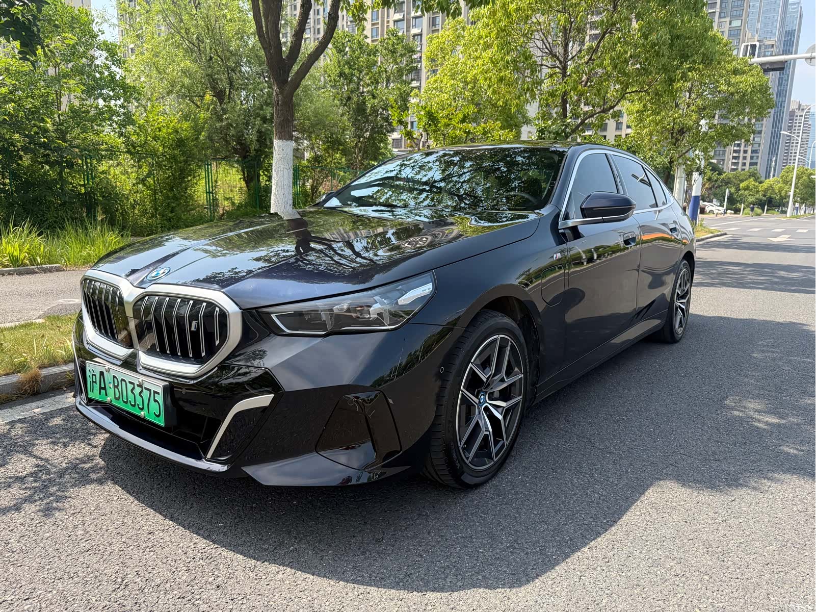 BMW i5, 2024 1