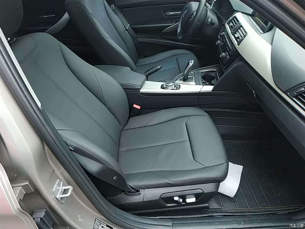 BMW 3 Series, 2016 24