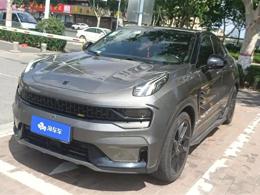 Lynk & Co 05