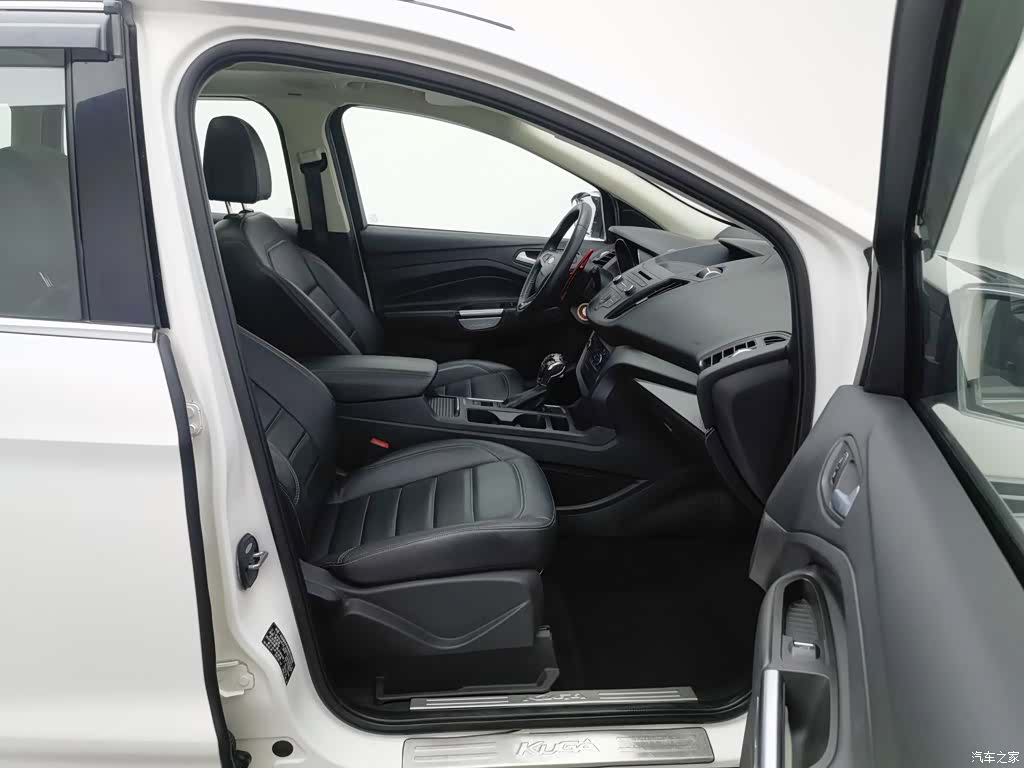 Ford Kuga, 2017 23
