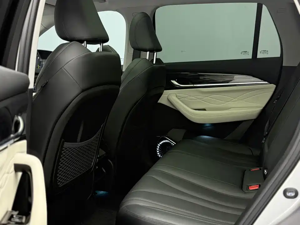 Geely Monjaro