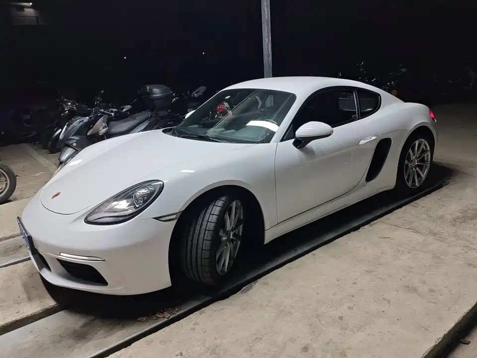 Porsche 718
