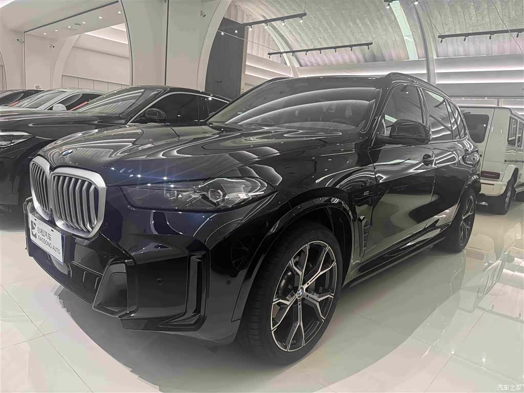 BMW X5, 2025 1