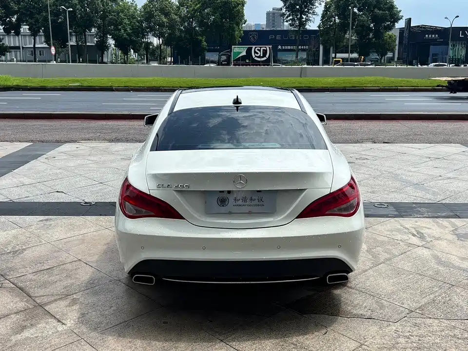 Mercedes-Benz CLA