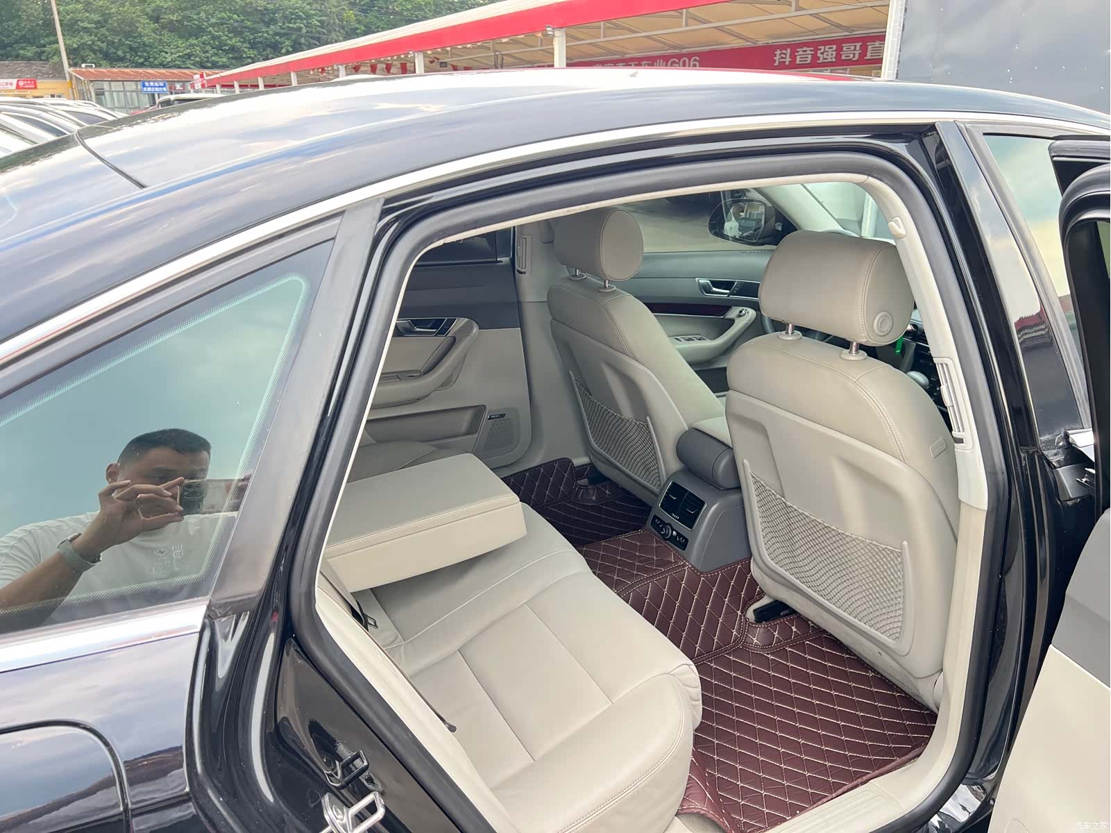 Audi A6L, 2011 18