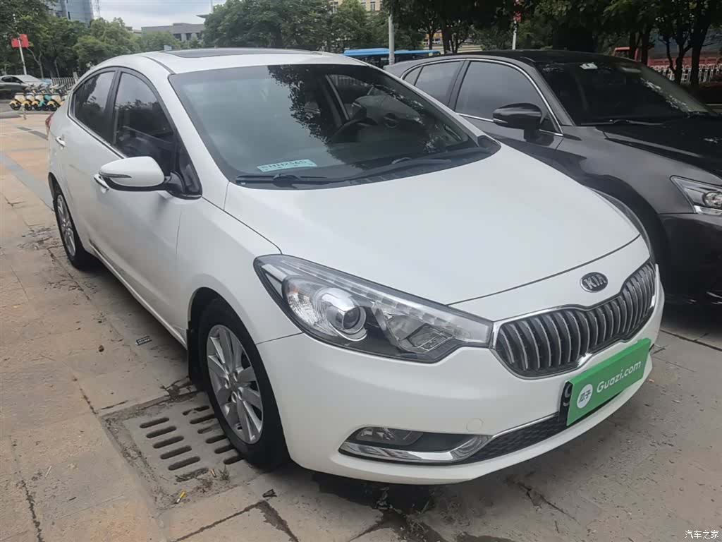 Kia K3, 2014 4