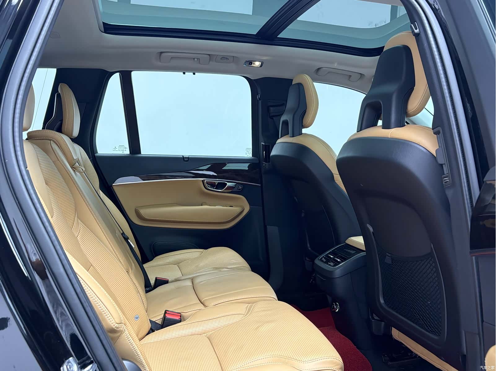 Volvo XC90, 2016 13