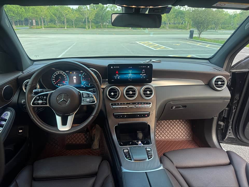 Mercedes-Benz GLC Mercedes-Benz GLC
