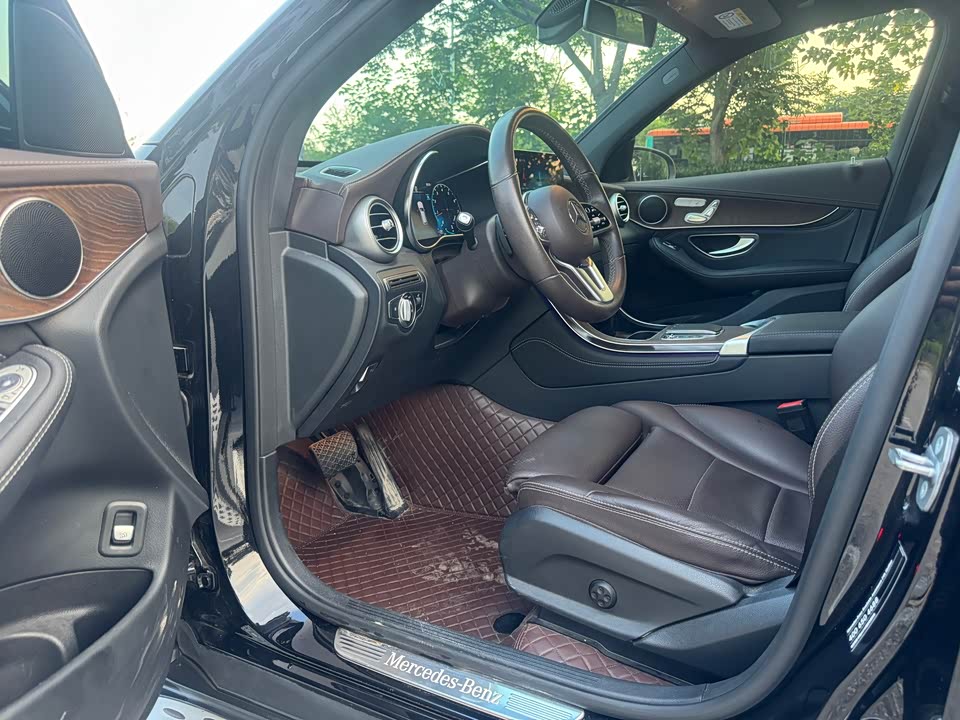 Mercedes-Benz GLC Mercedes-Benz GLC