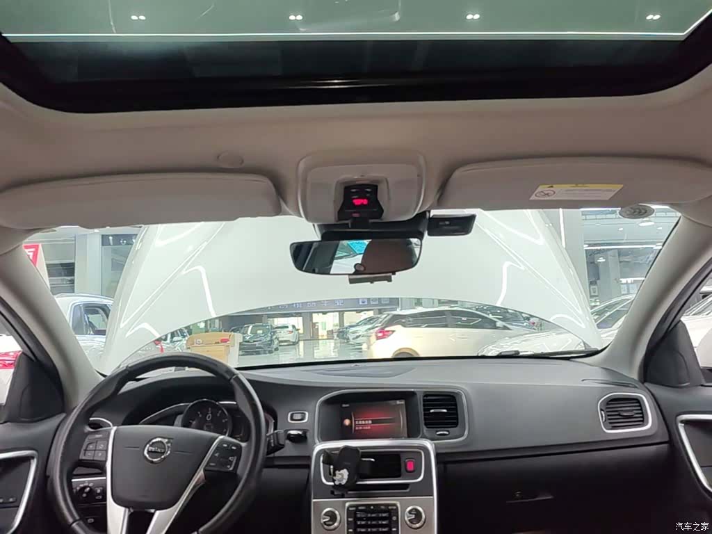 Volvo S60, 2018 18