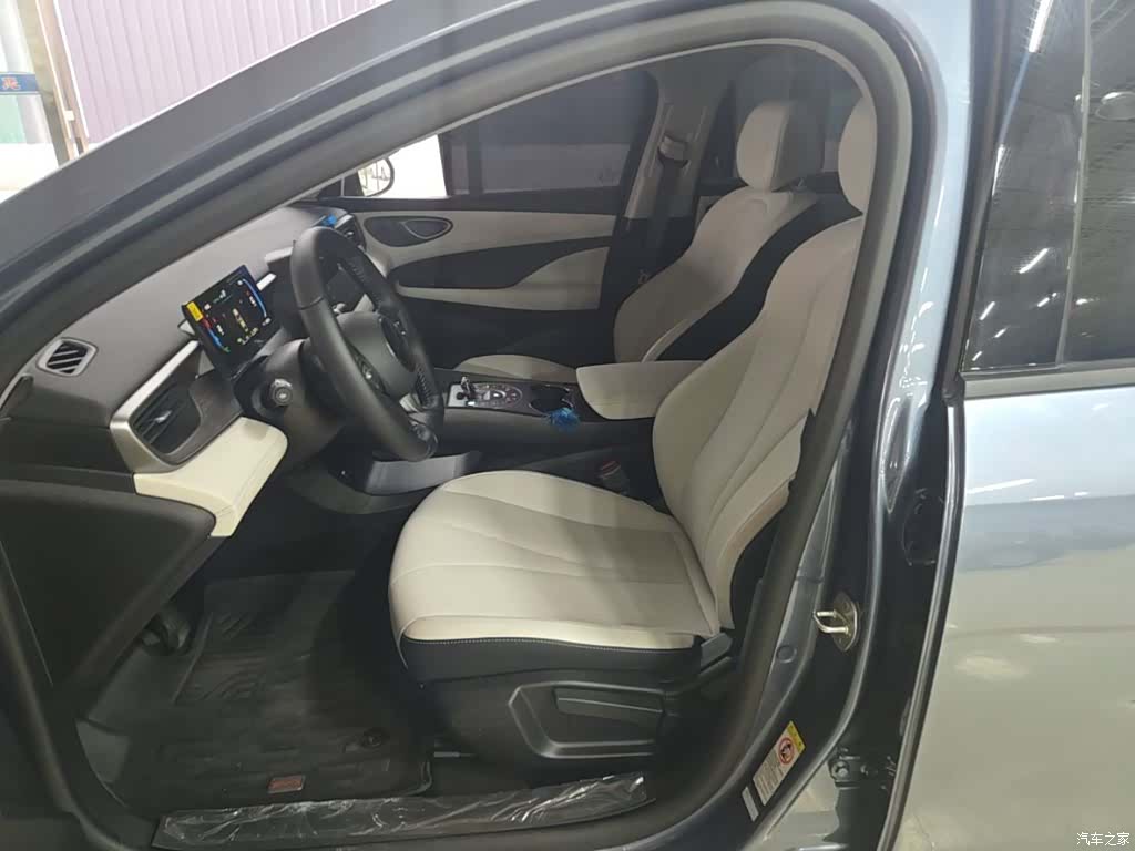 BYD Seal, 2026 15