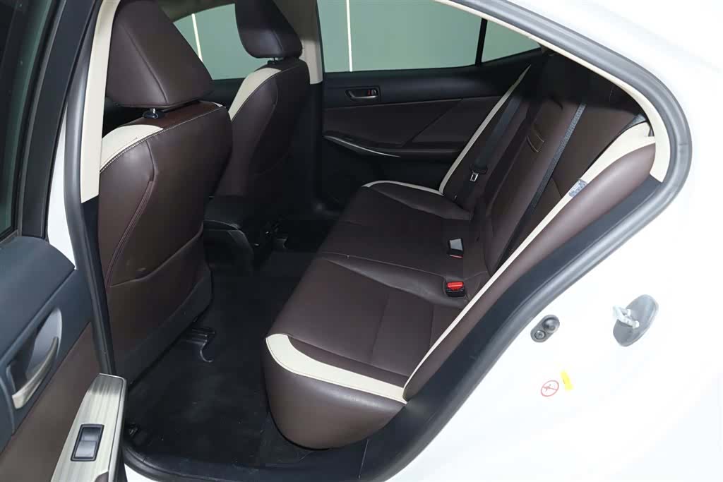 Lexus IS, 2017 19