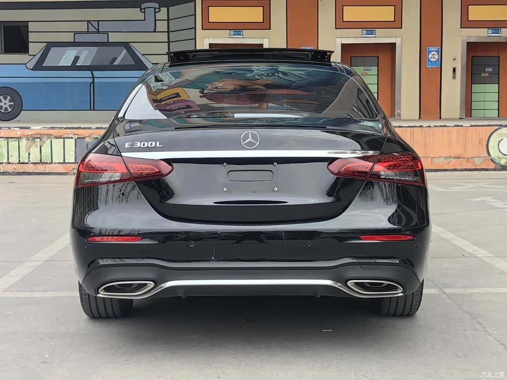 Mercedes-Benz E-Class, 2022 16