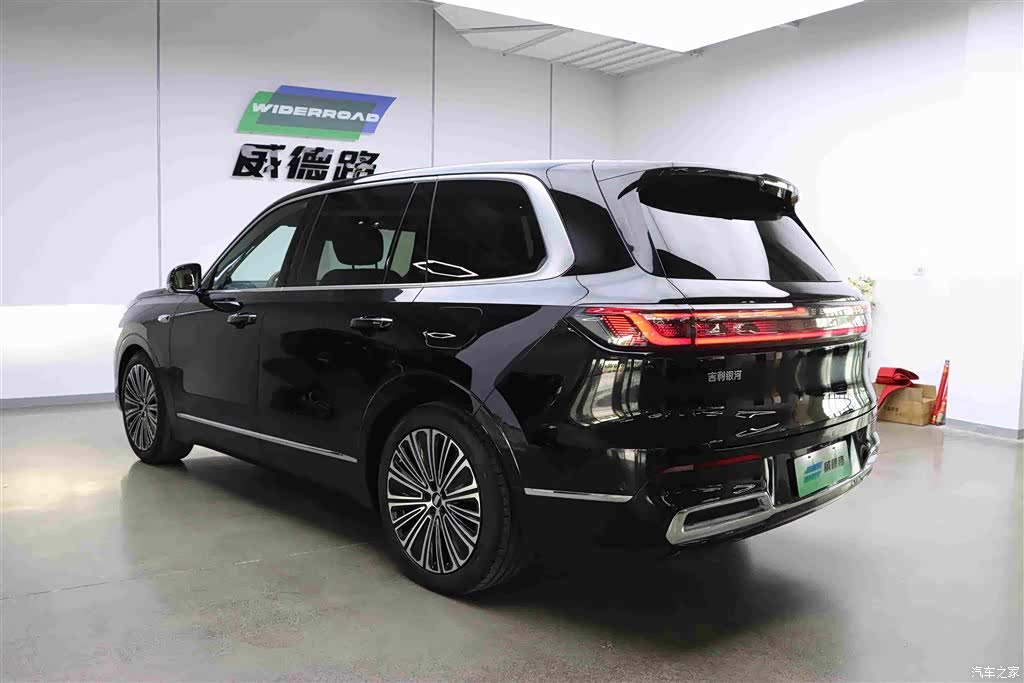 Geely M9, 2025 все фото