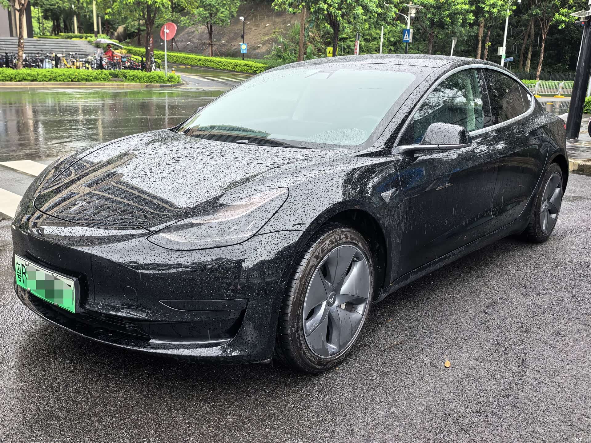Tesla Model 3, 2020 1
