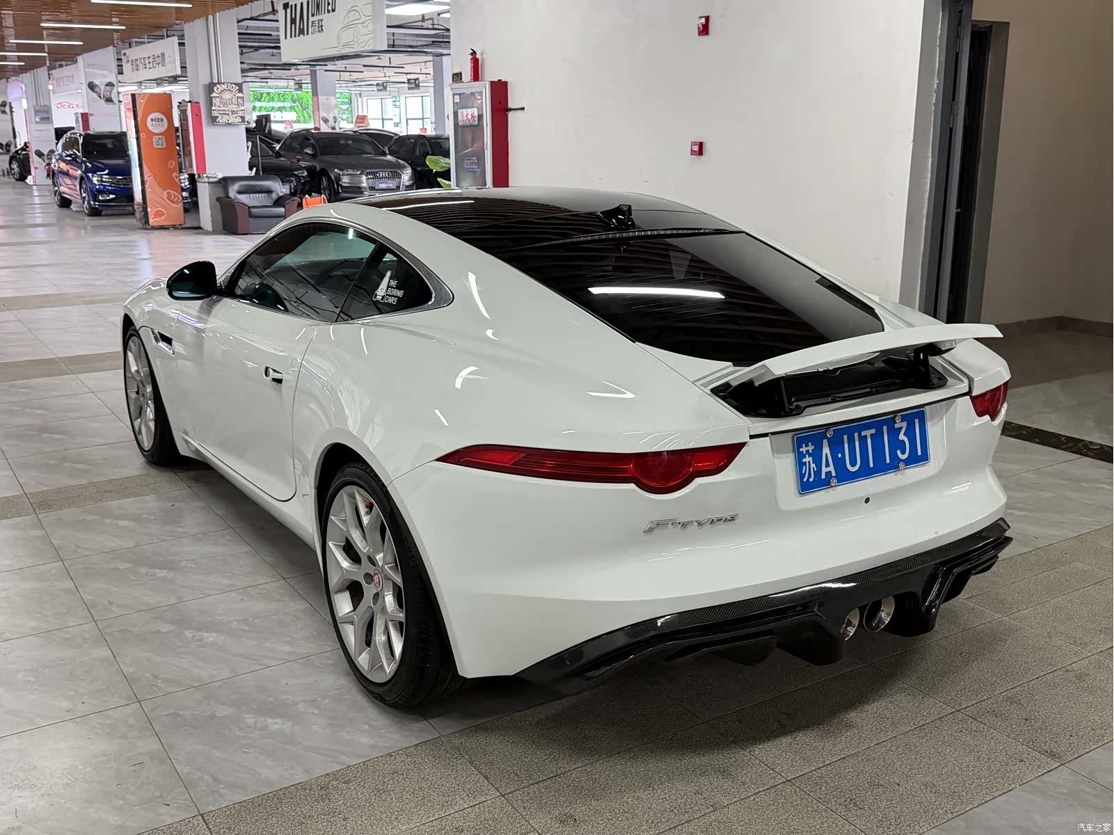 Jaguar F-TYPE, 2015 6