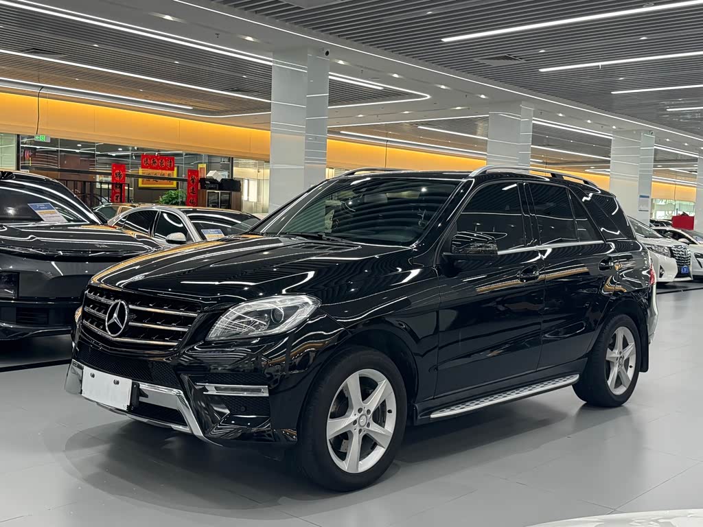 Mercedes-Benz M