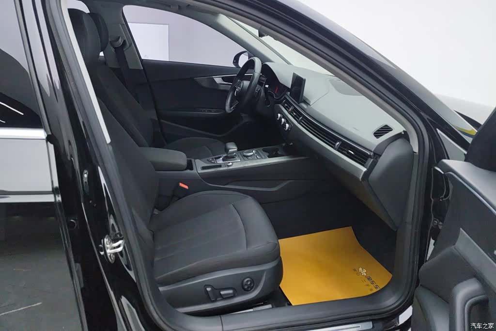 Audi A4L, 2020 8