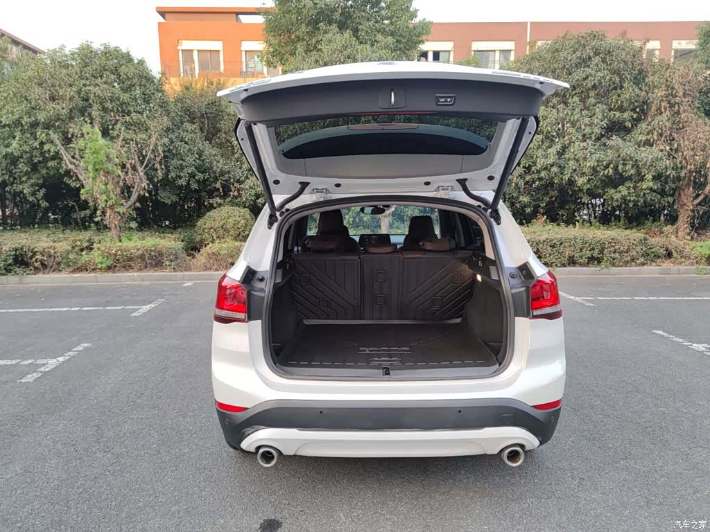 BMW X1, 2023 12