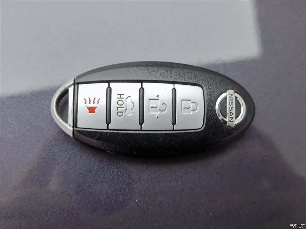 Nissan Teana, 2010 19