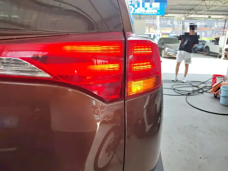 Toyota RAV4 Rongfang