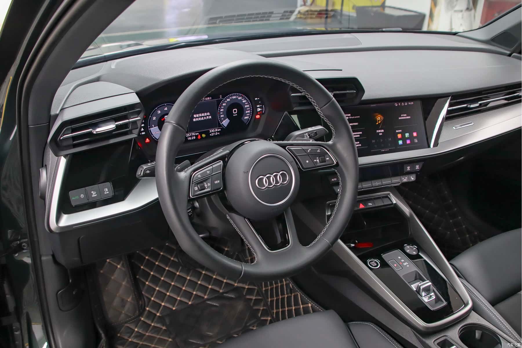 Audi A3, 2023 все фото